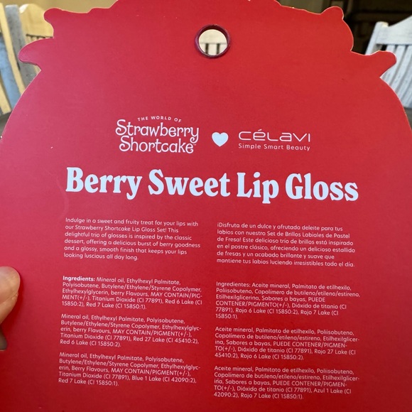Célavi Strawberry Shortcake Berry Sweet Lip Gloss Set (NEW) - Picture 5 of 5